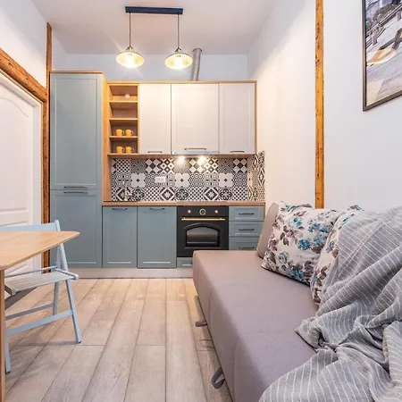 Angulus Apartment *