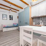 Angulus Apartman *
